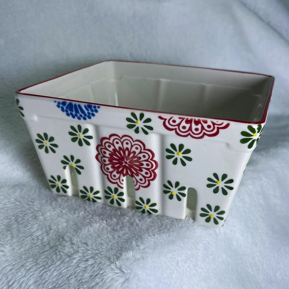 Berry Bowl Stoneware Basket Colander 6” Main St